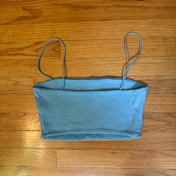 SHEIN Crop Top - Picture 2 of 2